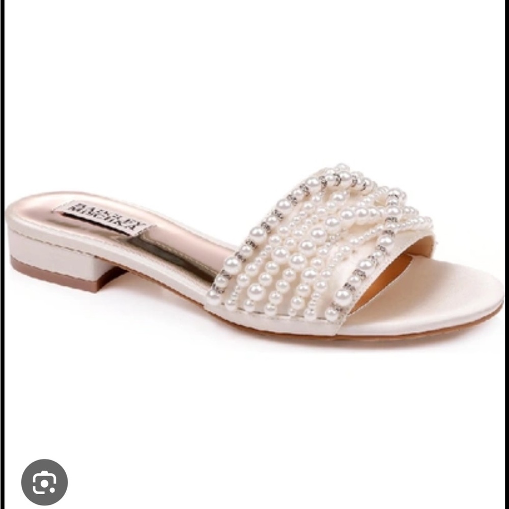 Badgley Mischka • Slides